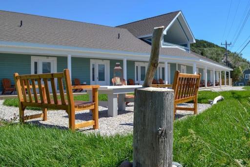 The Tides Inn Norris Point 외부 사진