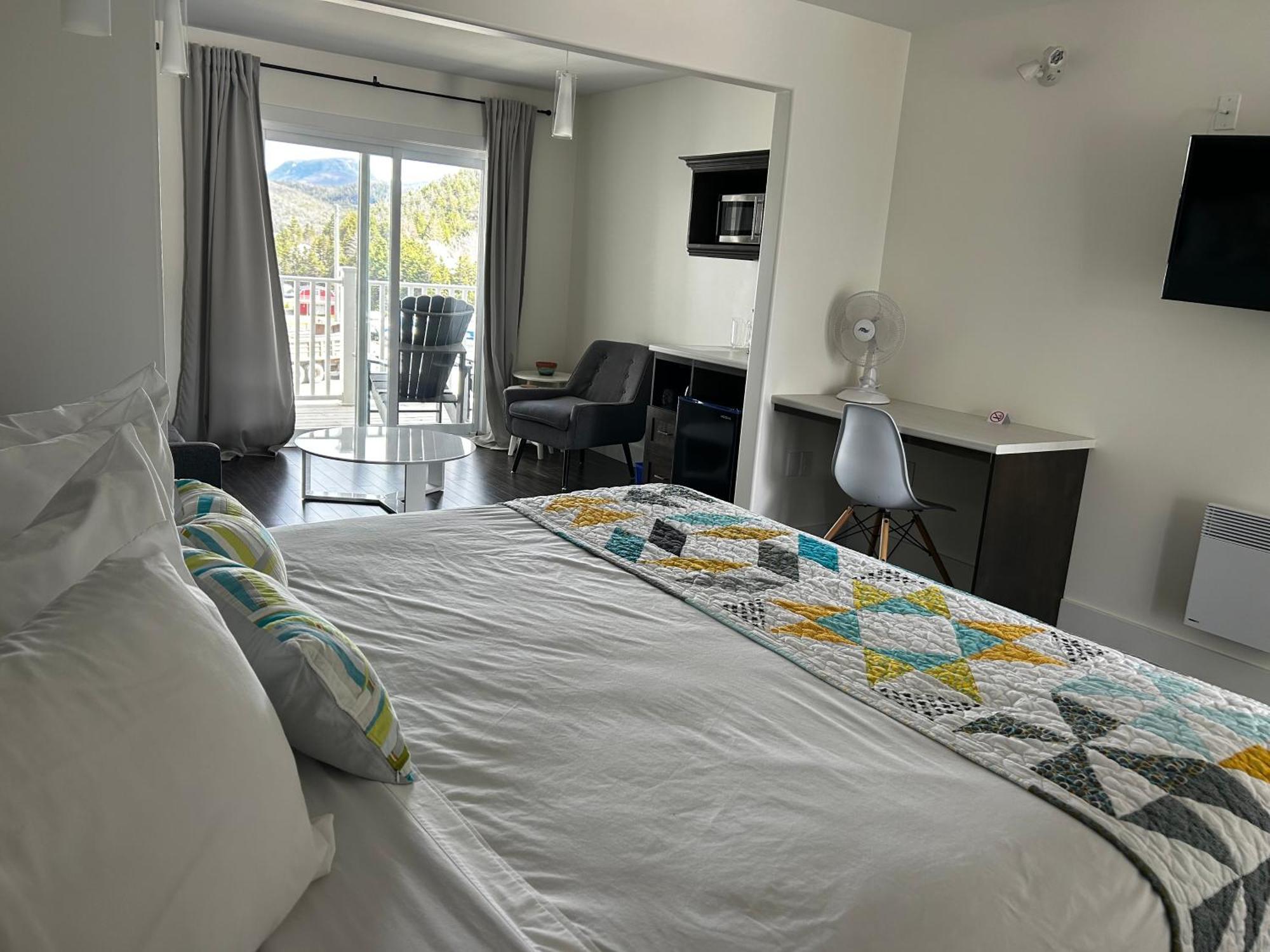 The Tides Inn Norris Point 외부 사진